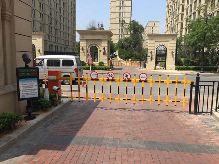 重庆桥苑世家车牌识别管理系统安装项目
